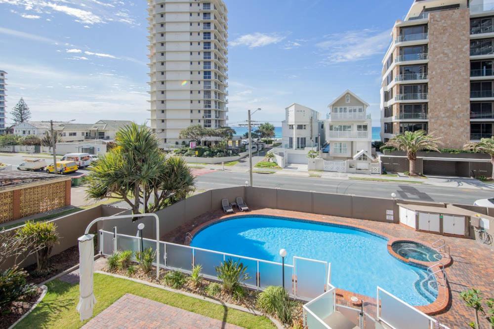 Bougainvillea Gold Coast Holiday Apartments Dış mekan fotoğraf